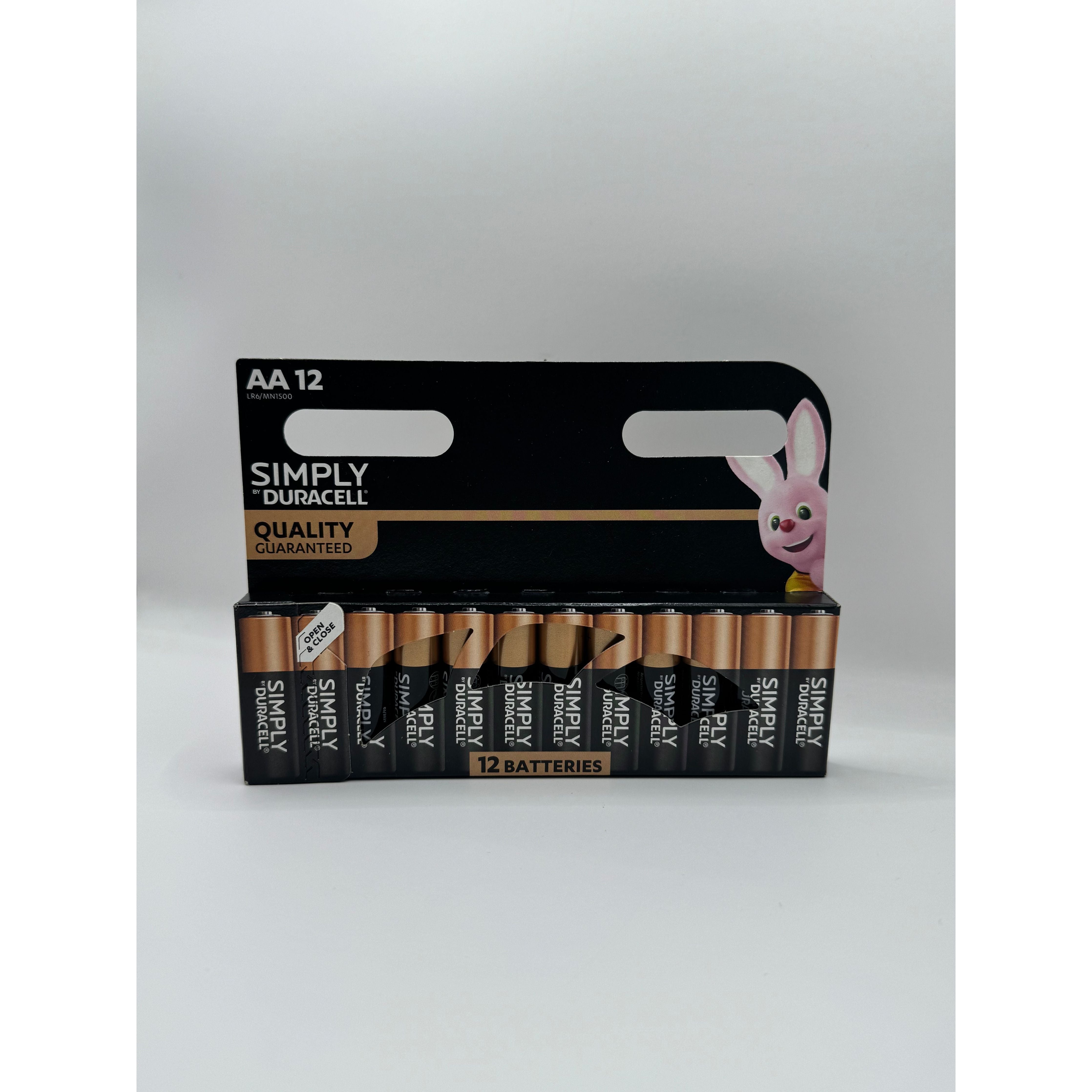 Duracell Simply AA Alkaline Batteries – Reliable Long-Lasting Power, Pack of 12 - Amar